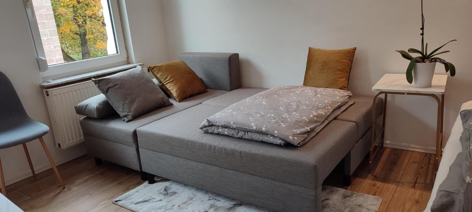 Apartment Privatzimmer-2 In Ruhiger Lage 9min Von Hbh Nürnberg