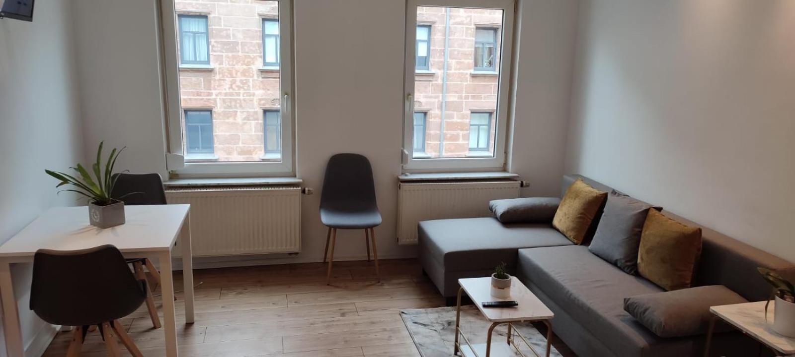 Privatzimmer-2 In Ruhiger Lage 9min Von Hbh * Nürnberg